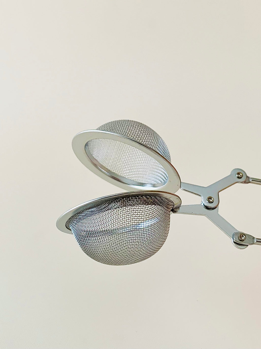 Tea Infuser - Spring Jaw